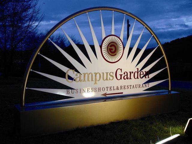 Campus Garden Businesshotel อิเซอร์โลห์น ภายนอก รูปภาพ