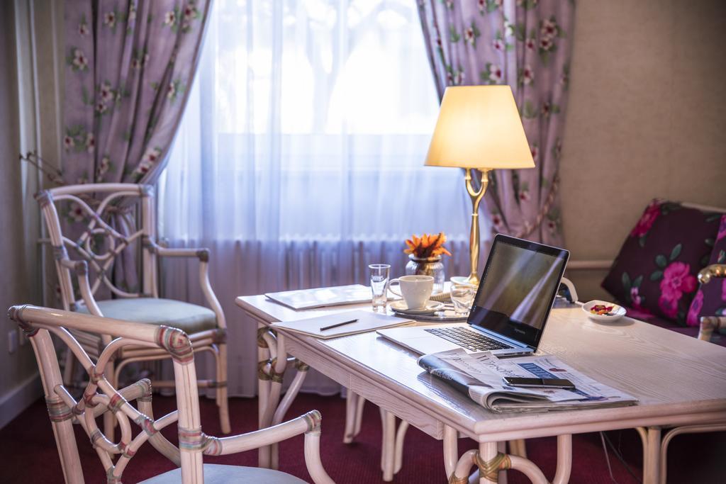 Campus Garden Businesshotel อิเซอร์โลห์น ห้อง รูปภาพ